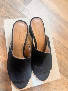 14th & Union Black Suede Block Heel Pumps size 8